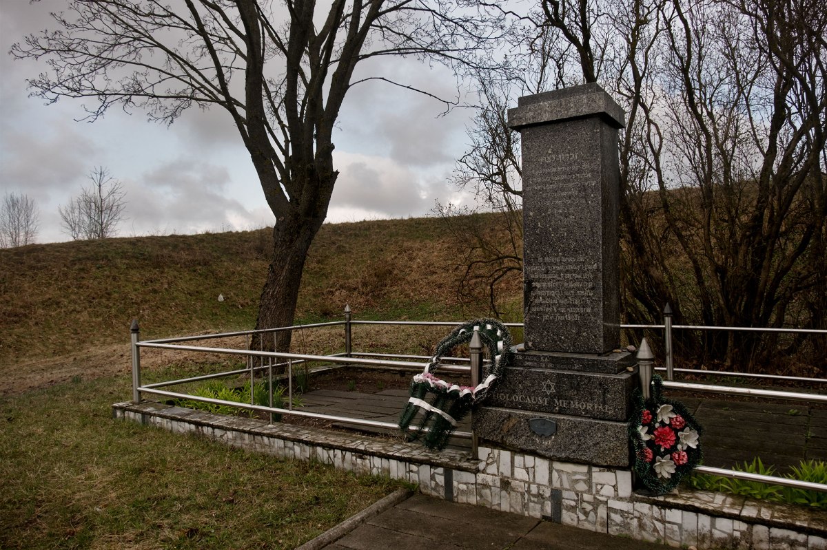 Navahrudak - mass killing site