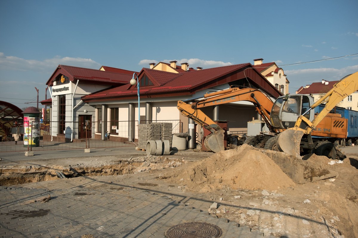 Hrodna - synagogue at Kosmonatova Avenue, now a bank