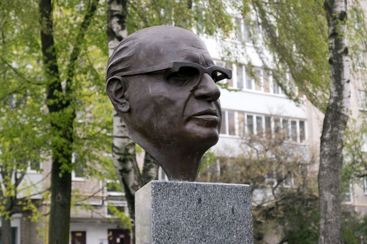 Brest - monument for Israeli prime minister Menachem Begin