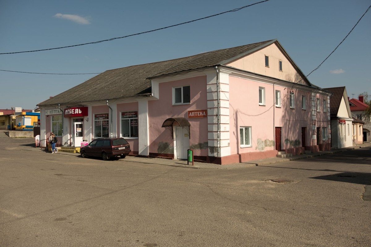 Slonim - former synagogue, now a furniture store