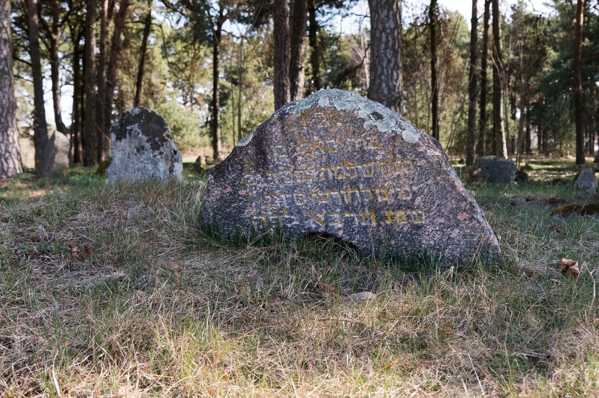 Rakaw Jewish cemetery