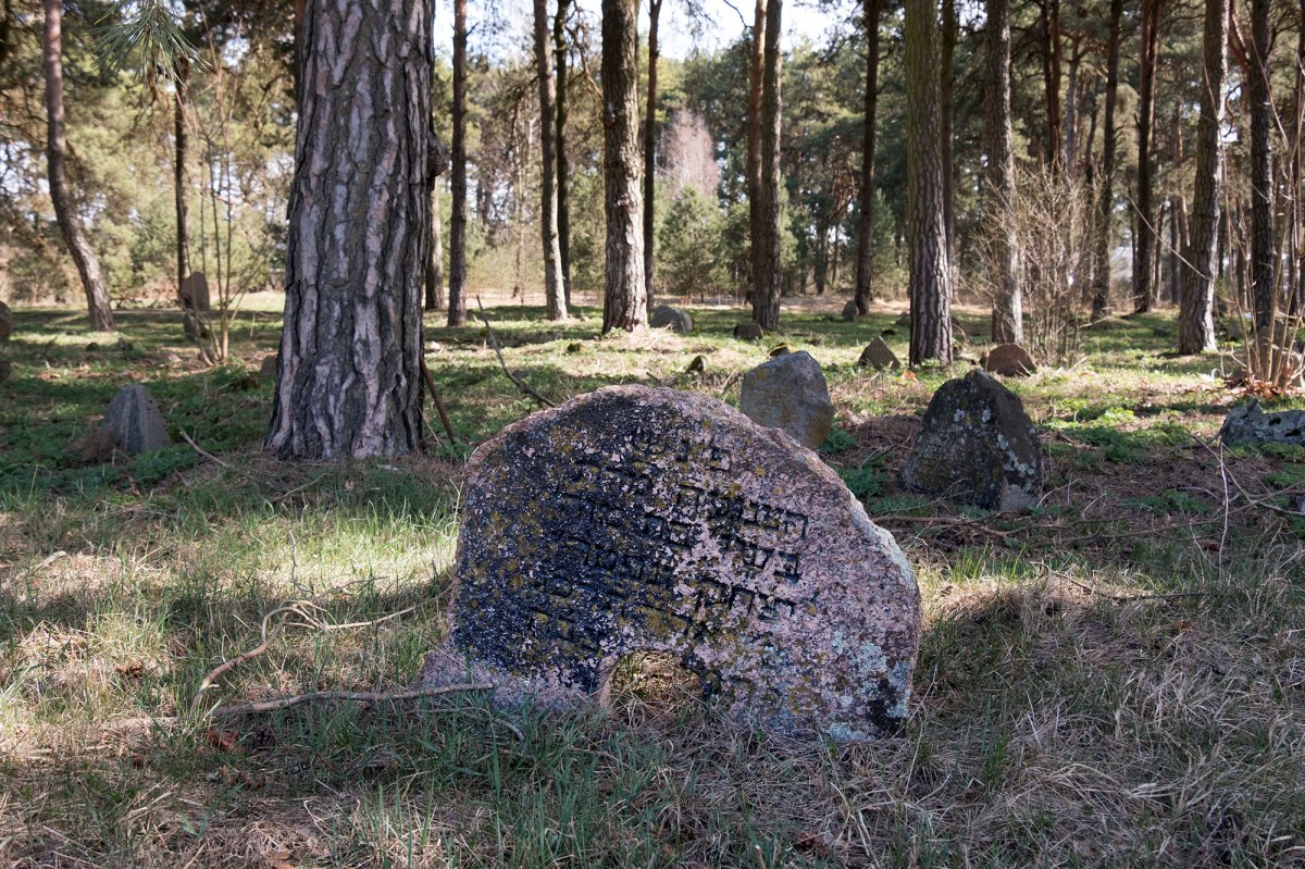 Rakaw Jewish cemetery