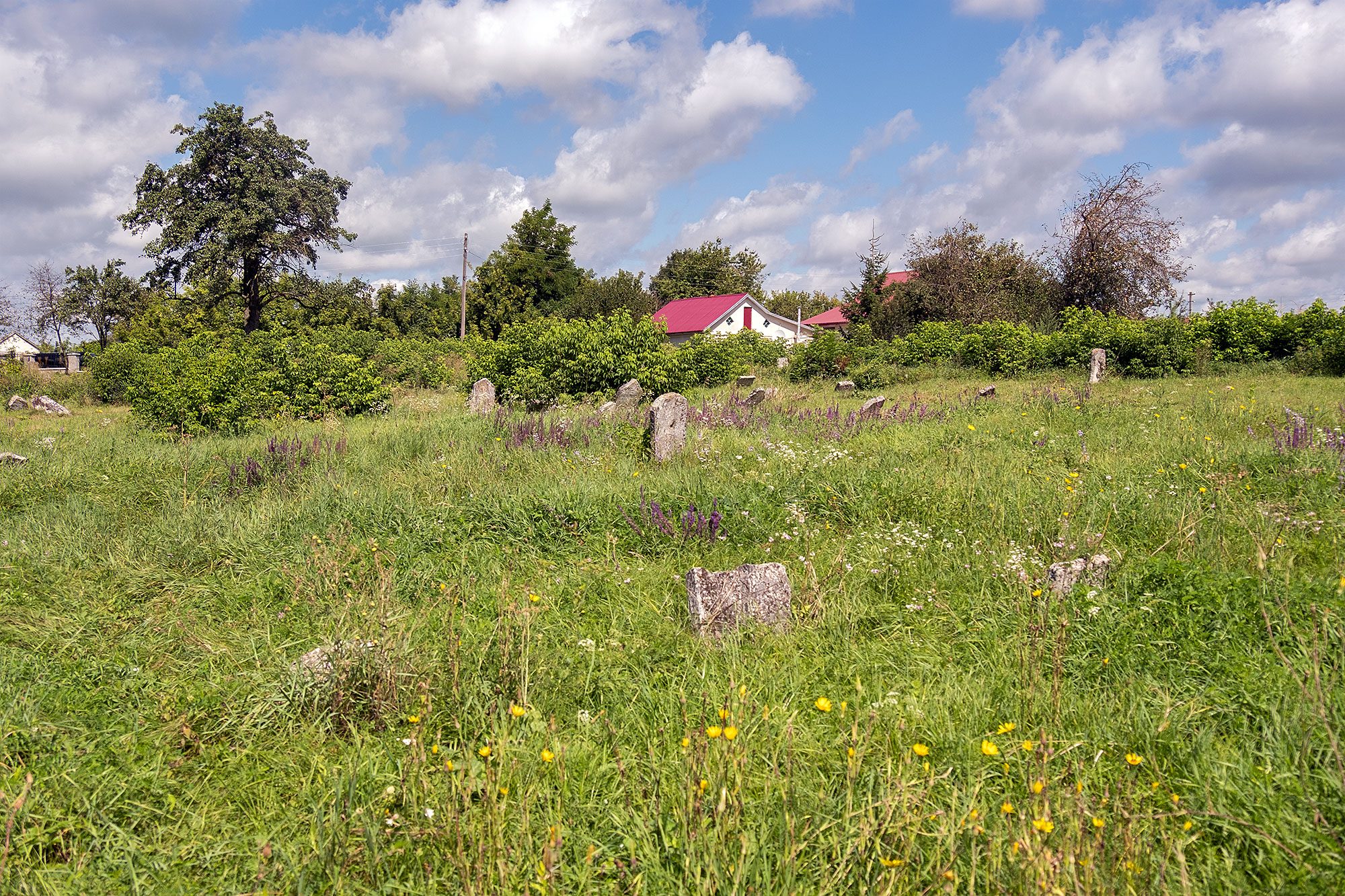 Shatava - Jewish cemetery