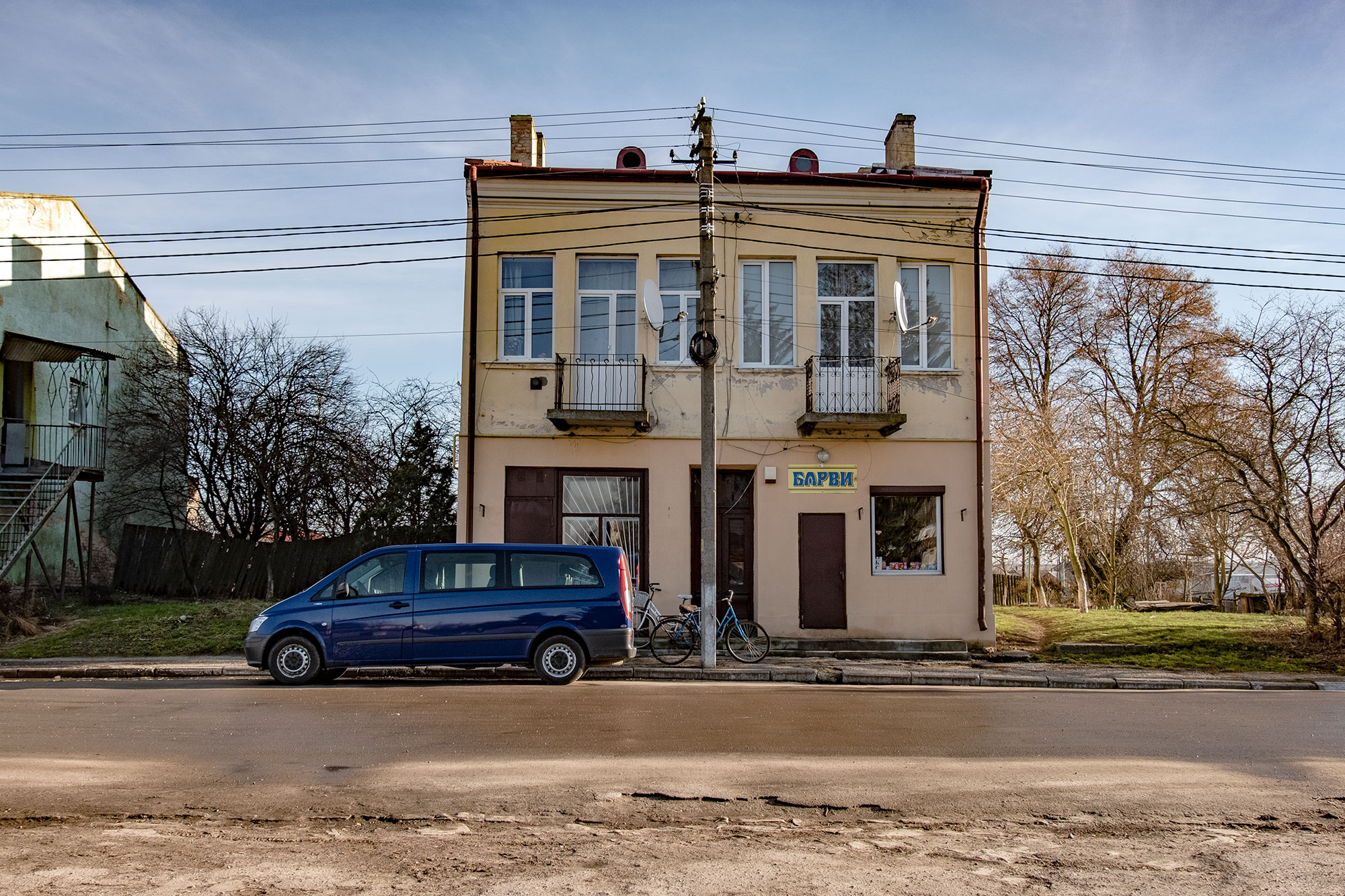 Belz - House at the market