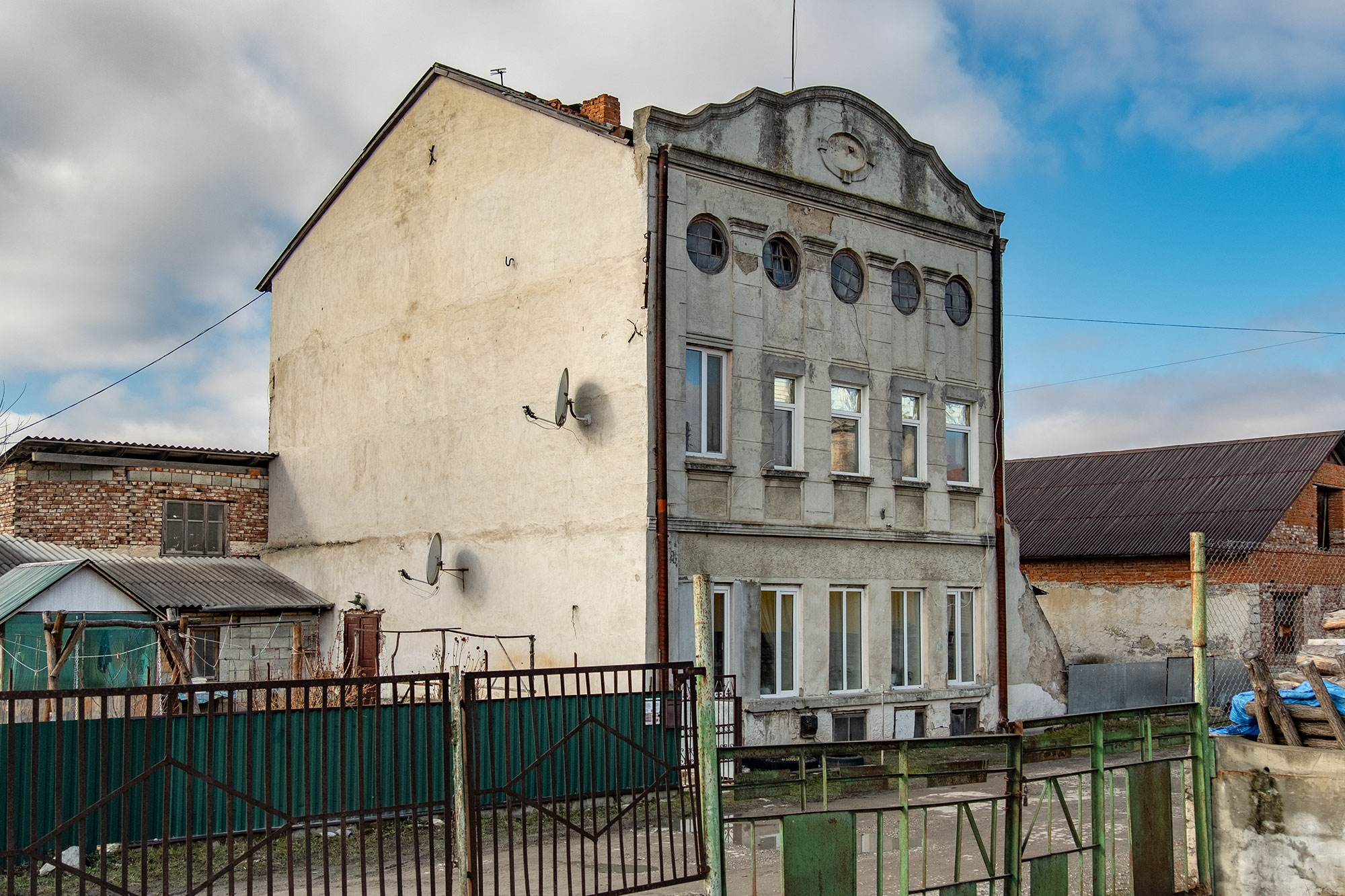Skala-Podilska, synagogue